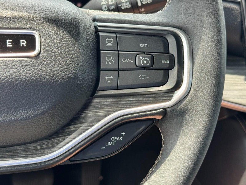 2024 Jeep Wagoneer L Series III