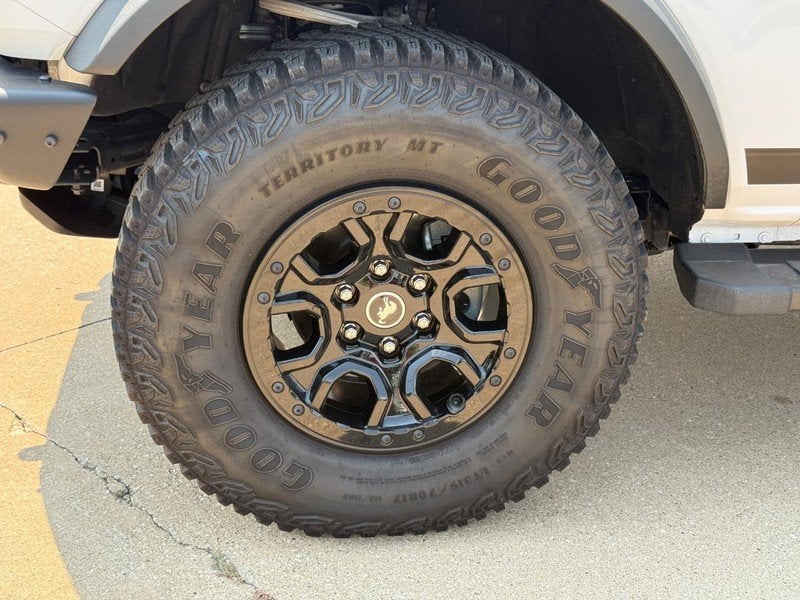 2023 Ford Bronco Base