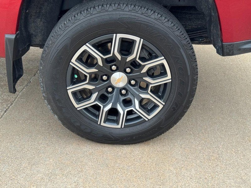 2023 Chevrolet Colorado LT