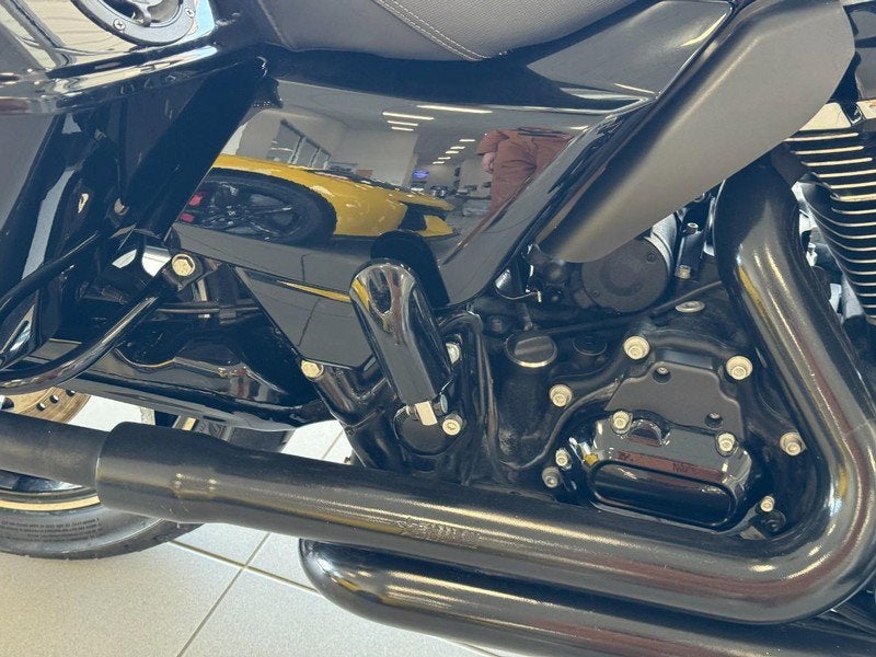 2024 HARLEY DAVIDSON STREET GLIDE Base