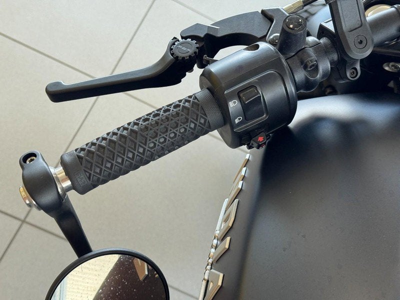 2023 INDIAN Scout Bobber Base