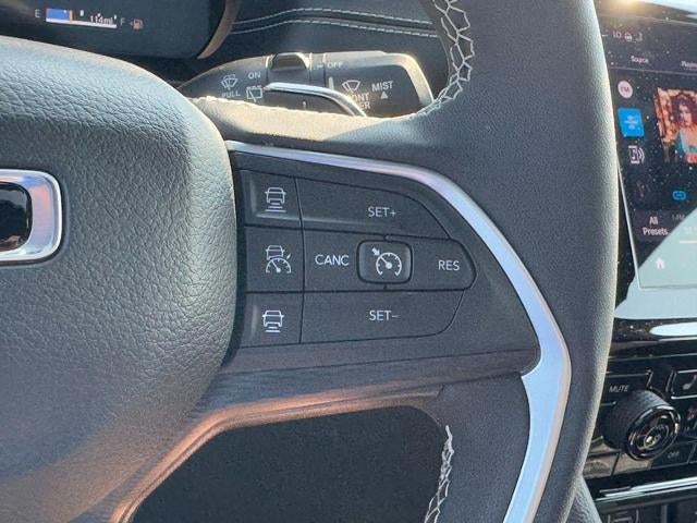 2024 Jeep Grand Cherokee L Laredo X 4x4