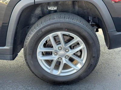 2024 Jeep Grand Cherokee L Laredo X 4x4