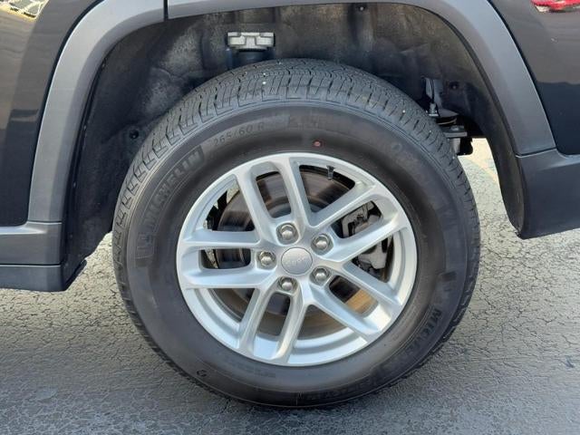 2024 Jeep Grand Cherokee L Laredo X 4x4