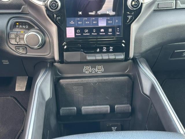 2025 RAM 1500 Big Horn 4x4 Crew Cab Box