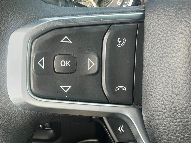 2025 RAM 1500 Big Horn 4x4 Crew Cab Box