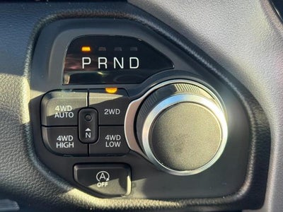 2025 RAM 1500 Big Horn 4x4 Crew Cab Box