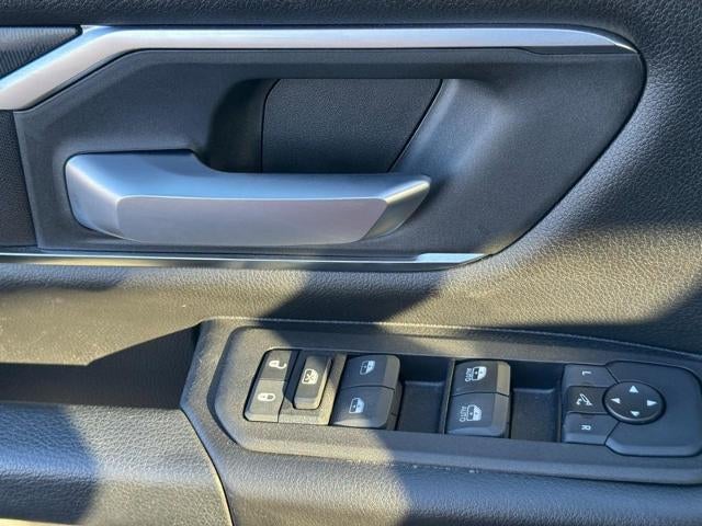 2025 RAM 1500 Big Horn 4x4 Crew Cab Box