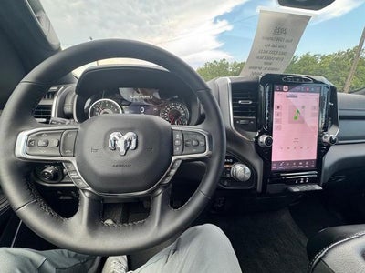 2025 RAM 1500 Laramie 4x4 Crew Cab Box