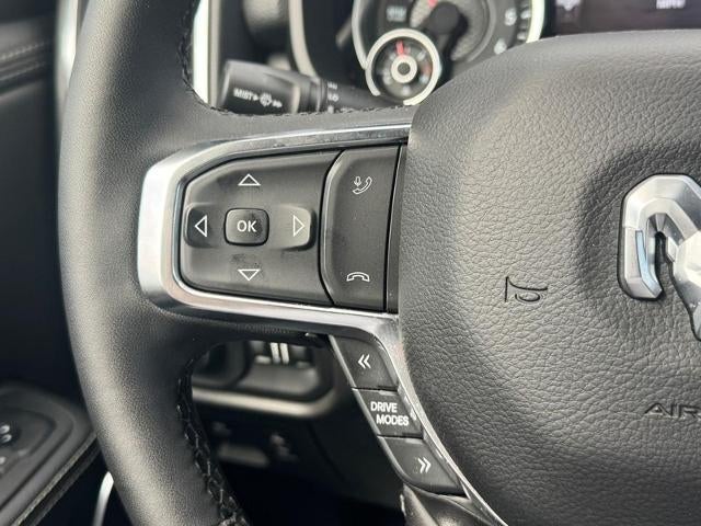 2025 RAM 1500 Laramie 4x4 Crew Cab Box
