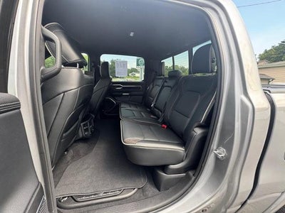 2025 RAM 1500 Laramie 4x4 Crew Cab Box
