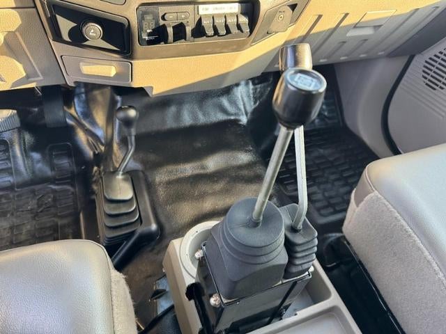 2008 Ford Super Duty F-350 DRW 4WD Reg Cab CA XL