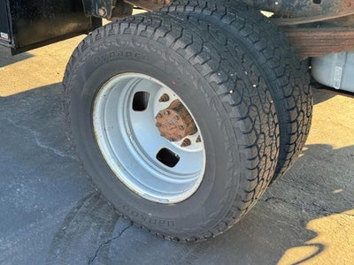 2008 Ford Super Duty F-350 DRW 4WD Reg Cab CA XL