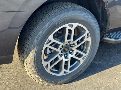 2025 Ford Expedition Max Active MAX