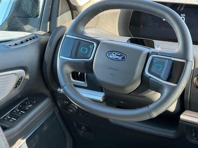 2025 Ford Expedition Max Active 4x4