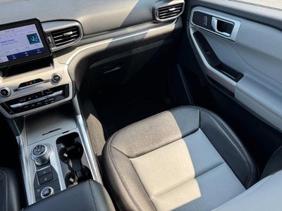 2024 Ford Explorer XLT 4WD