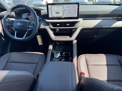 2026 Ford Explorer Platinum 4WD