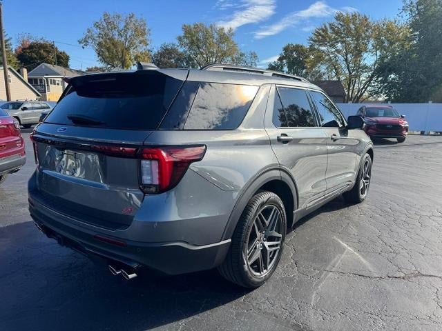 2025 Ford Explorer ST 4WD