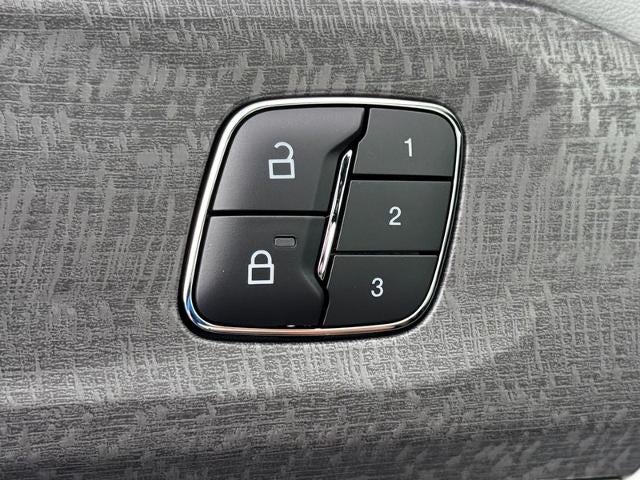 2027 Ford Explorer Platinum™