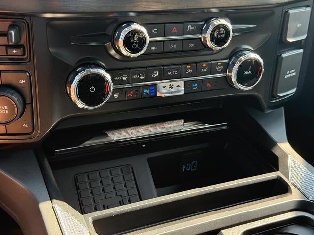 2025 Ford Super Duty F-350 SRW F-350® Lariat®