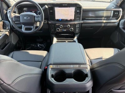 2025 Ford Super Duty F-350 SRW F-350® Lariat®