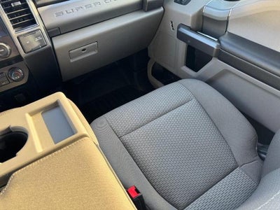 2022 Ford Super Duty F-350 SRW XLT 4WD Crew Cab 6.Box