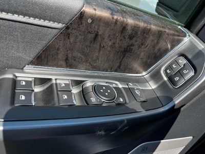 2025 Ford Super Duty F-350 SRW F-350® Lariat®