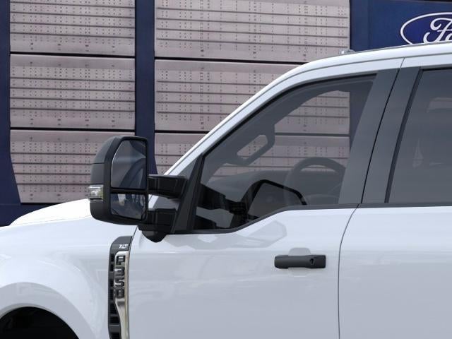 2026 Ford Super Duty F-350 SRW F-350® XLT