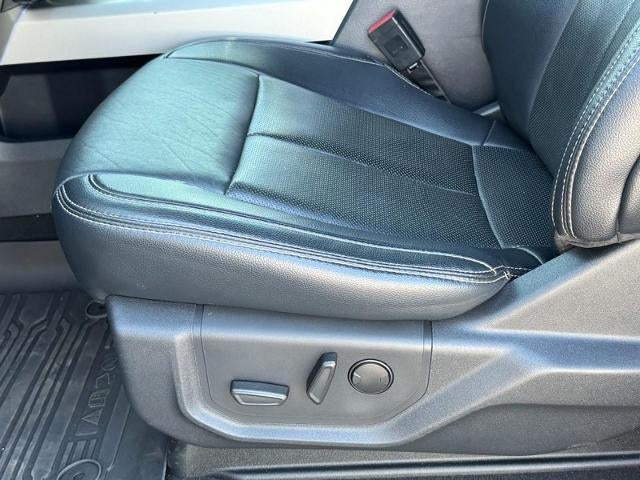 2022 Ford Super Duty F-350 SRW Lariat