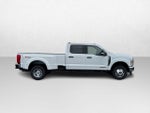 2027 Ford Super Duty F-350 DRW F-350® XLT