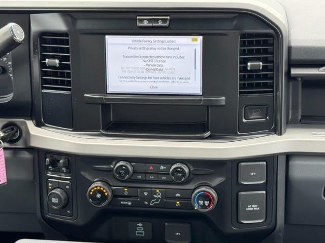 2027 Ford Super Duty F-350 DRW F-350® XLT