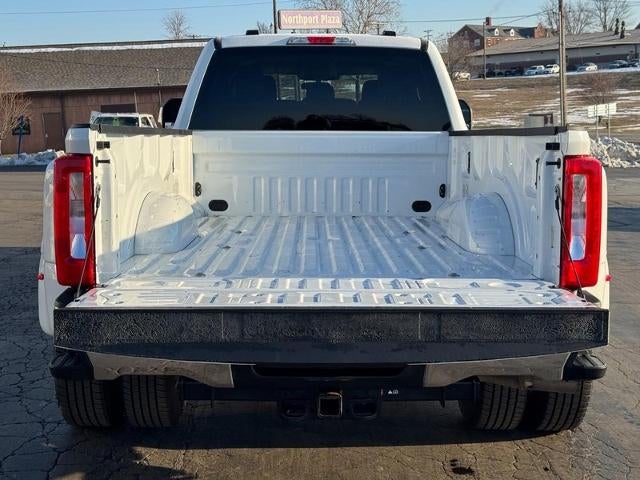 2025 Ford Super Duty F-350 DRW XLT 4WD Crew Cab Box