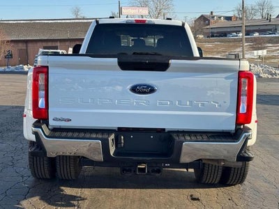 2025 Ford Super Duty F-350 DRW XLT 4WD Crew Cab Box