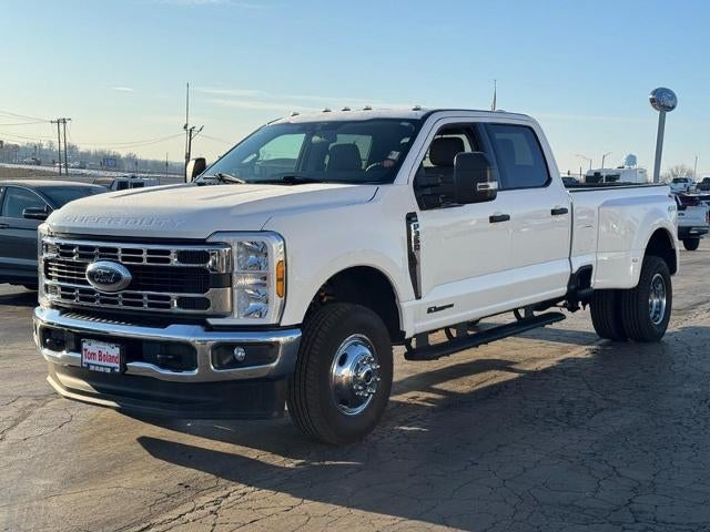 2025 Ford Super Duty F-350 DRW XLT 4WD Crew Cab Box