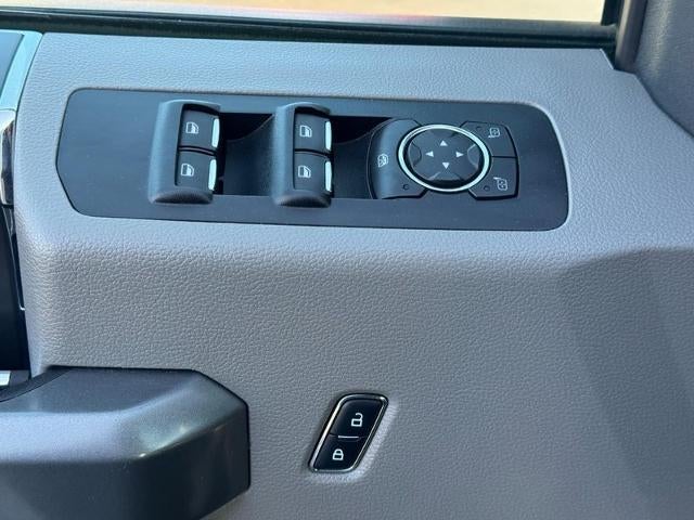 2015 Ford F-150 2WD SuperCrew XLT