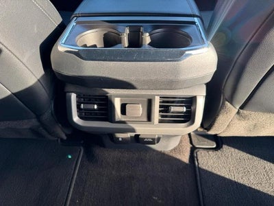 2022 Ford F-150 LARIAT 4WD SuperCrew 5.Box