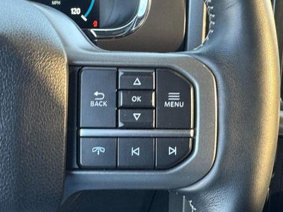 2022 Ford F-150 LARIAT 4WD SuperCrew 5.Box