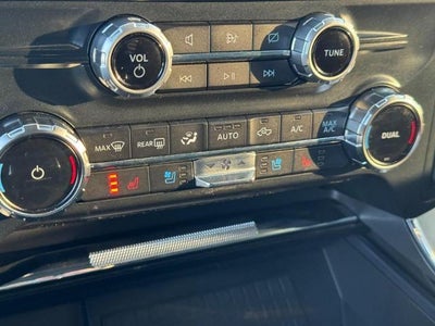 2022 Ford F-150 LARIAT 4WD SuperCrew 5.Box