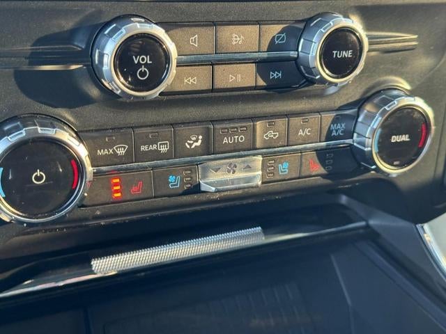 2022 Ford F-150 LARIAT 4WD SuperCrew 5.Box