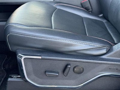 2022 Ford F-150 LARIAT 4WD SuperCrew 5.Box