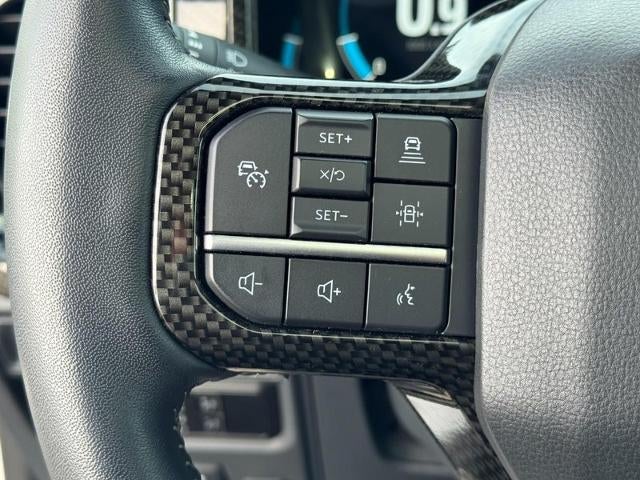 2023 Ford F-150 LARIAT 4WD SuperCrew 5.Box