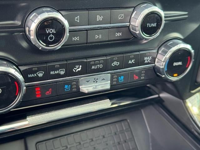 2023 Ford F-150 LARIAT 4WD SuperCrew 5.Box