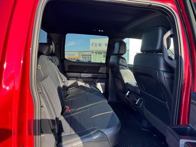 2022 Ford F-150 LARIAT 4WD SuperCrew 5.Box