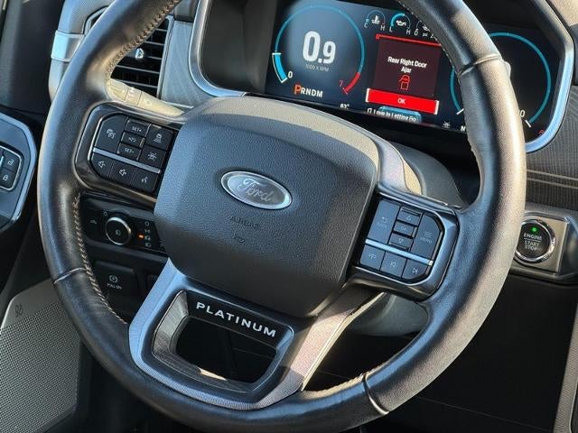 2022 Ford F-150 LARIAT 4WD SuperCrew 5.Box