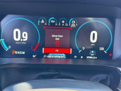 2022 Ford F-150 LARIAT 4WD SuperCrew 5.Box