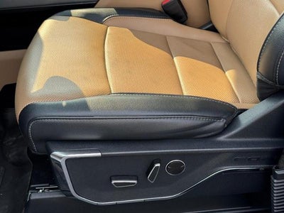 2023 Ford F-150 LARIAT 4WD SuperCrew 5.Box