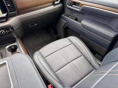 2022 Chevrolet Silverado 1500 4WD Crew Cab High Country