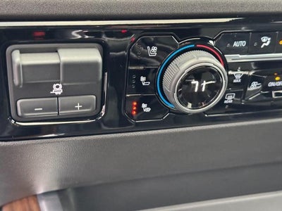 2022 Chevrolet Silverado 1500 4WD Crew Cab High Country