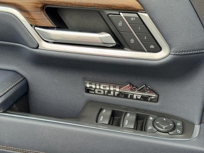 2022 Chevrolet Silverado 1500 4WD Crew Cab High Country