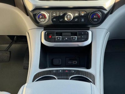 2022 GMC Acadia FWD 4dr SLT